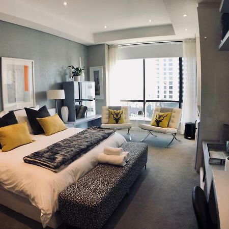 Sandton Skye Suites Johannesburg Bagian luar foto