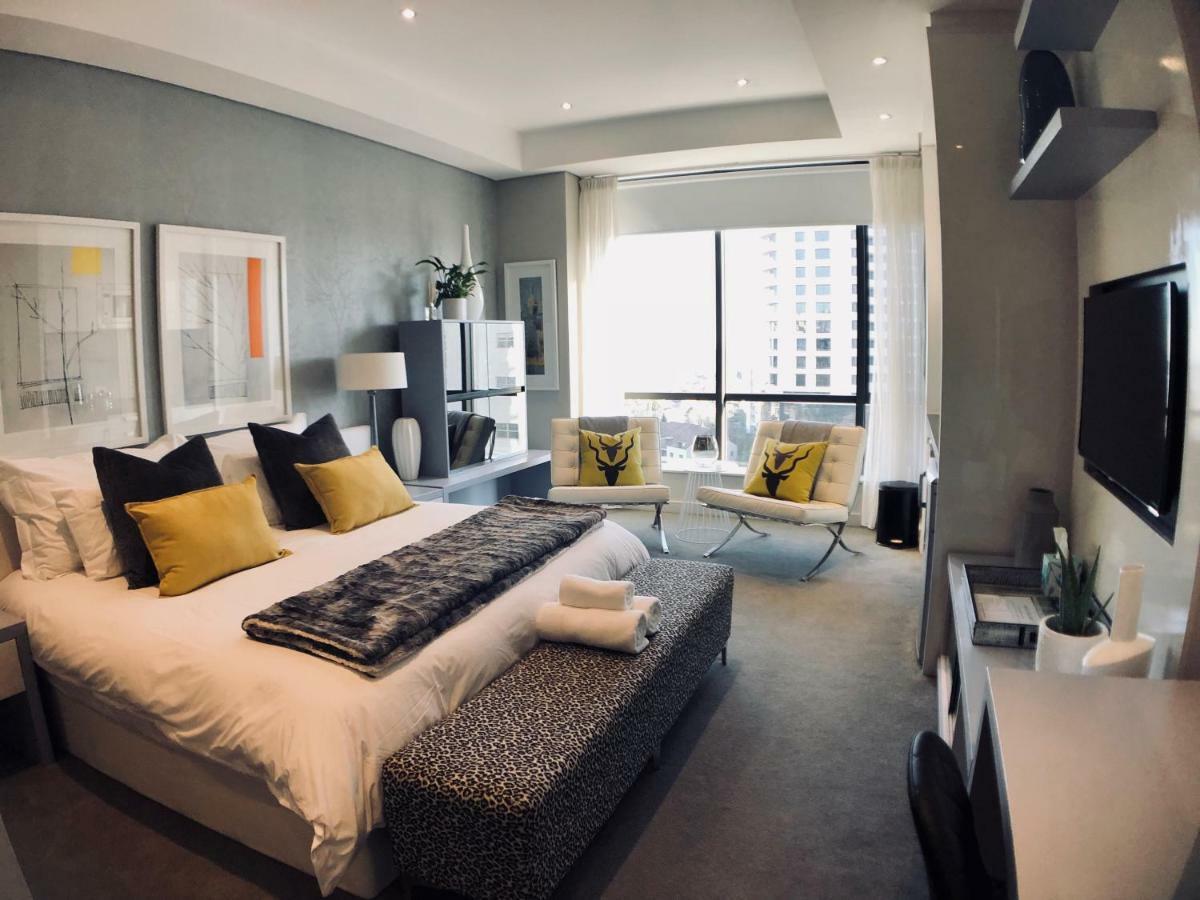 Sandton Skye Suites Johannesburg Bagian luar foto