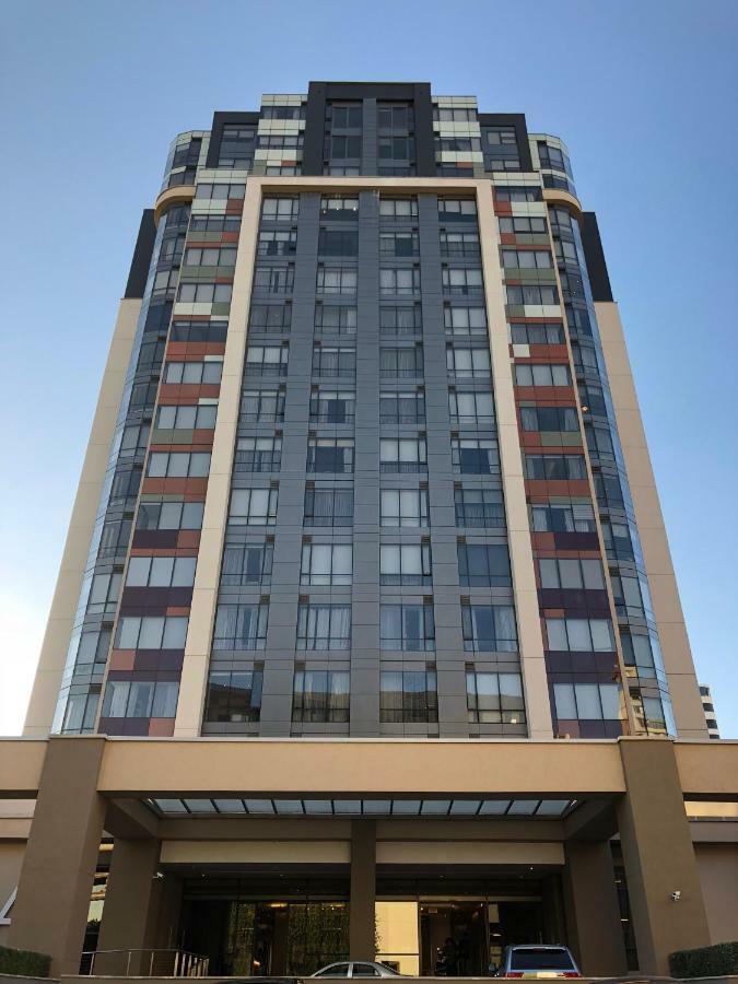 Sandton Skye Suites Johannesburg Bagian luar foto