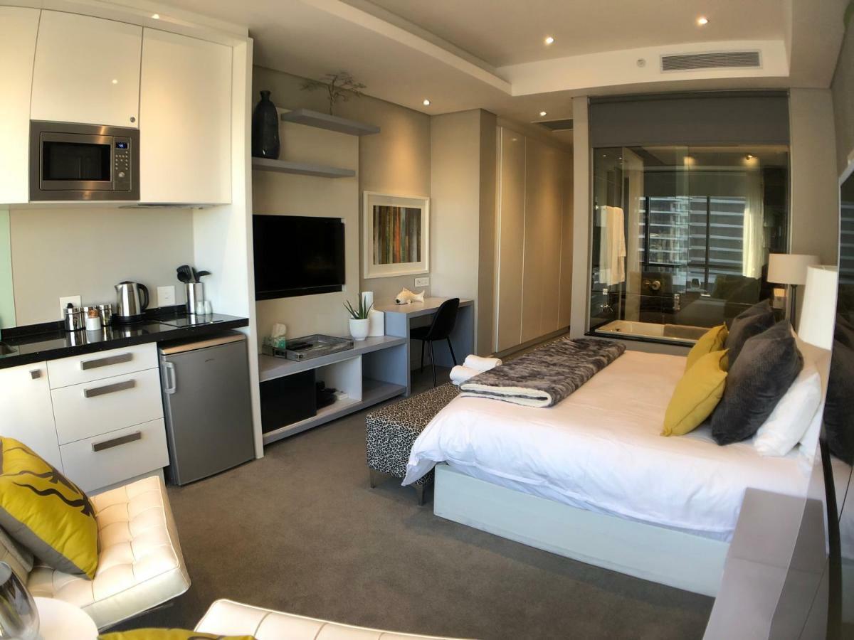 Sandton Skye Suites Johannesburg Bagian luar foto